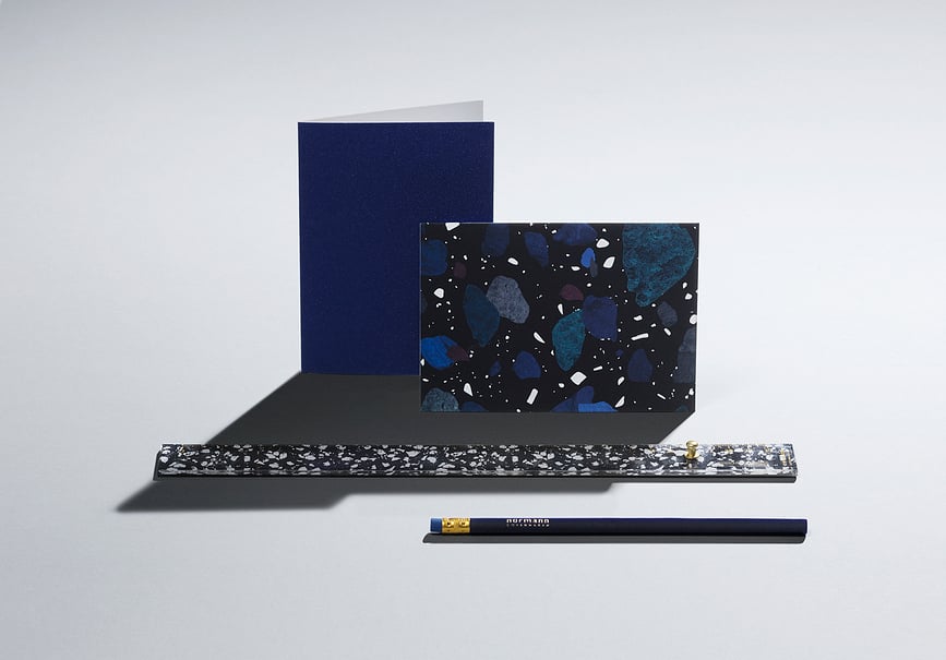 Daily Fiction Čestitka Space Stone Dark A6