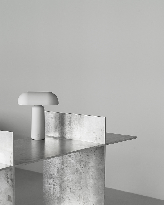 Lámpara de Mesa Porta, blanca