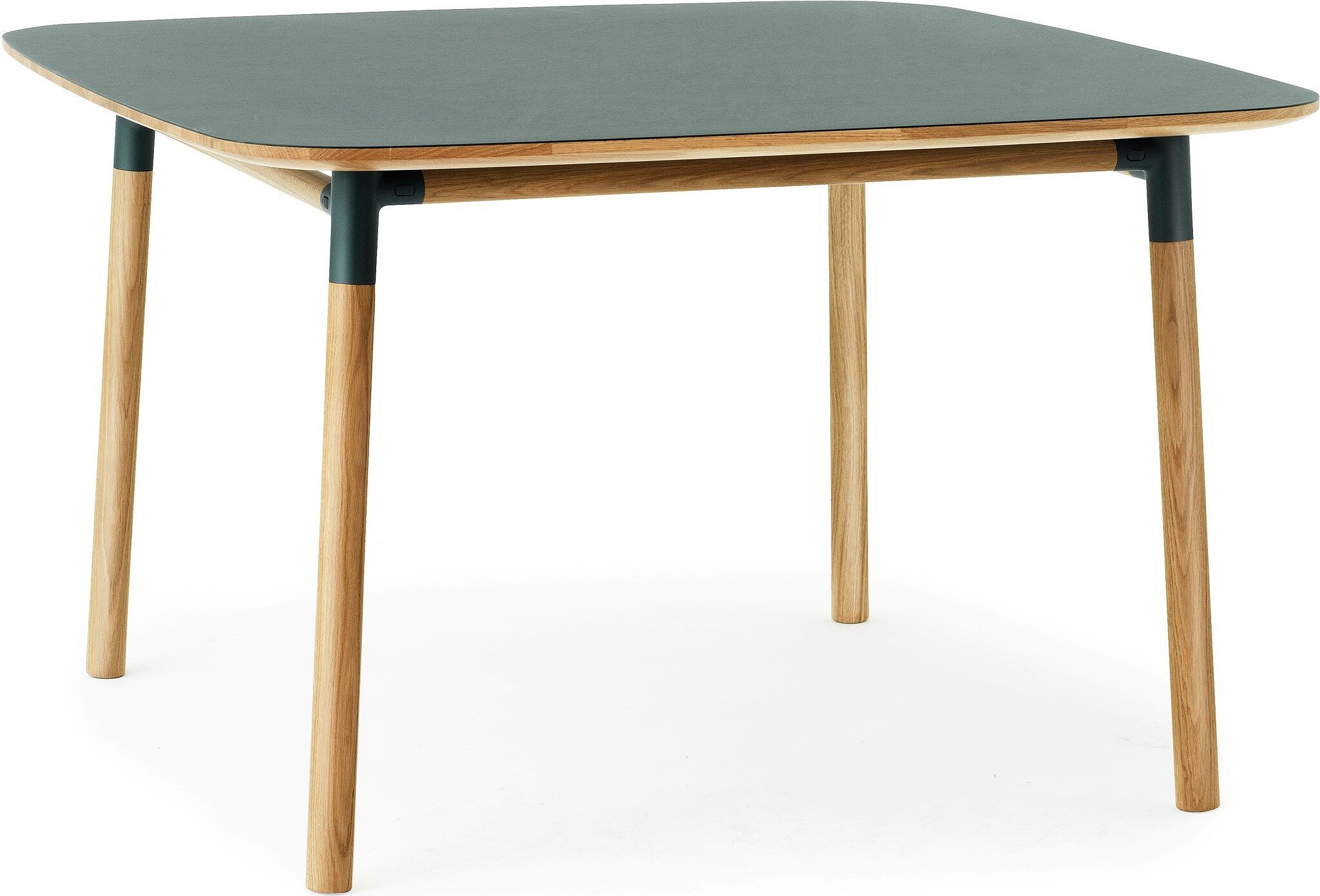 Form Tisch 120 x 120 cm grün