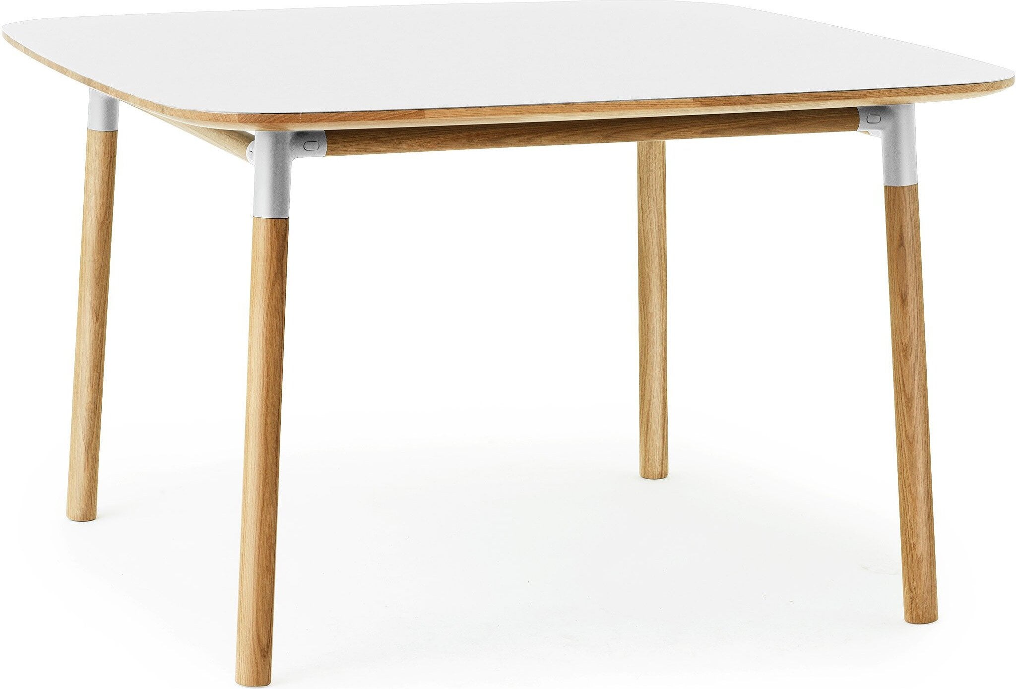 Form Tisch 120 x 120 cm weiß