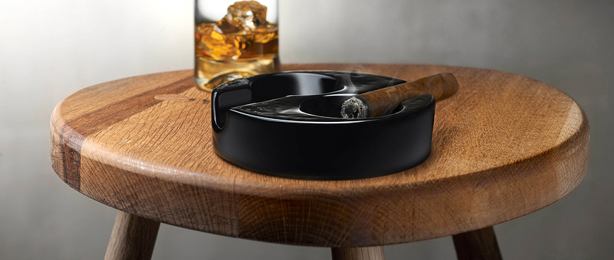 Altruist Pepeljara crna