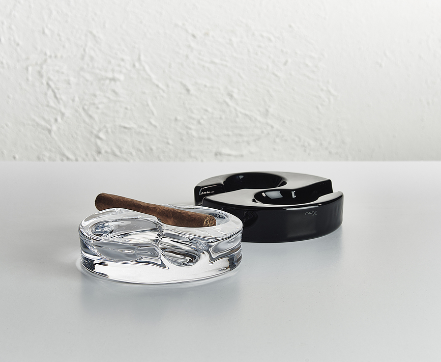 Altruist Pepeljara crna