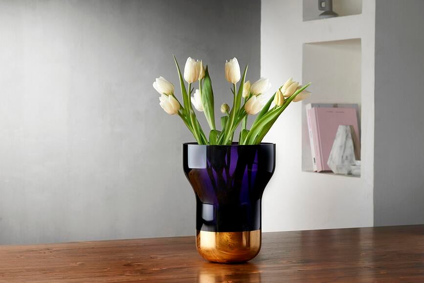 Jarrón transparente Contour, 25 cm, con base de cobre