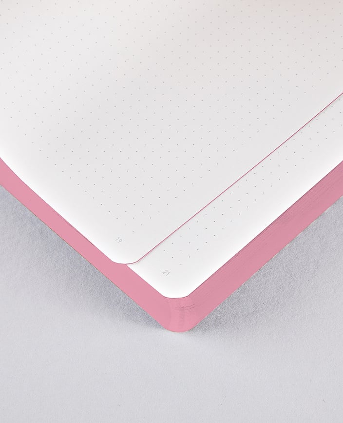 Cuaderno de puntos Graphic Truths & Dares, 256 páginas, papel 120 g/m²