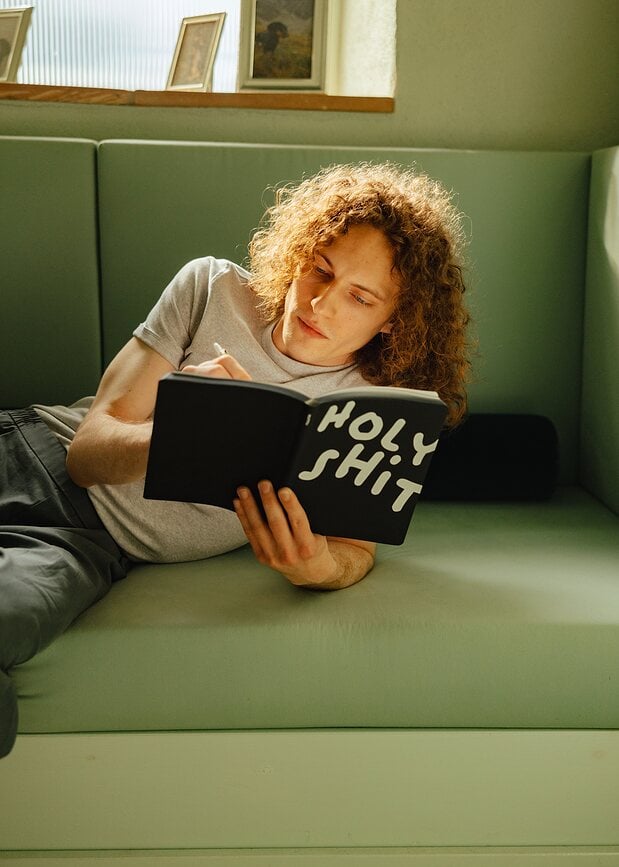 Cuaderno de puntos Graphic Truths & Dares, 256 páginas, papel 120 g/m²