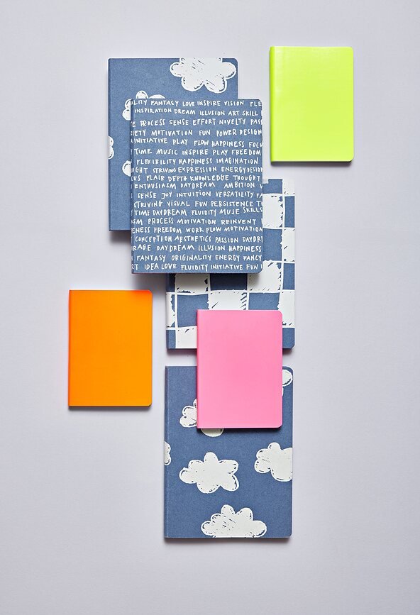 Cuaderno de puntos Graphic Truths & Dares, 256 páginas, papel 120 g/m²