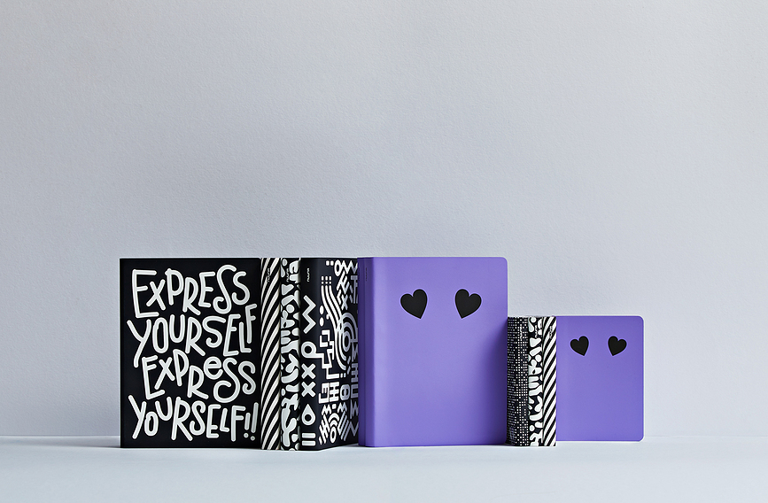 Graphic Write Against The Machines Notes s pikami, 256 strani, 120 g/m²