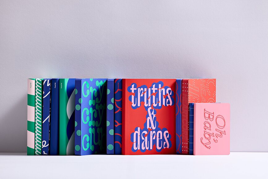 Graphic Write Against The Machines Notes s pikami, 256 strani, 120 g/m²