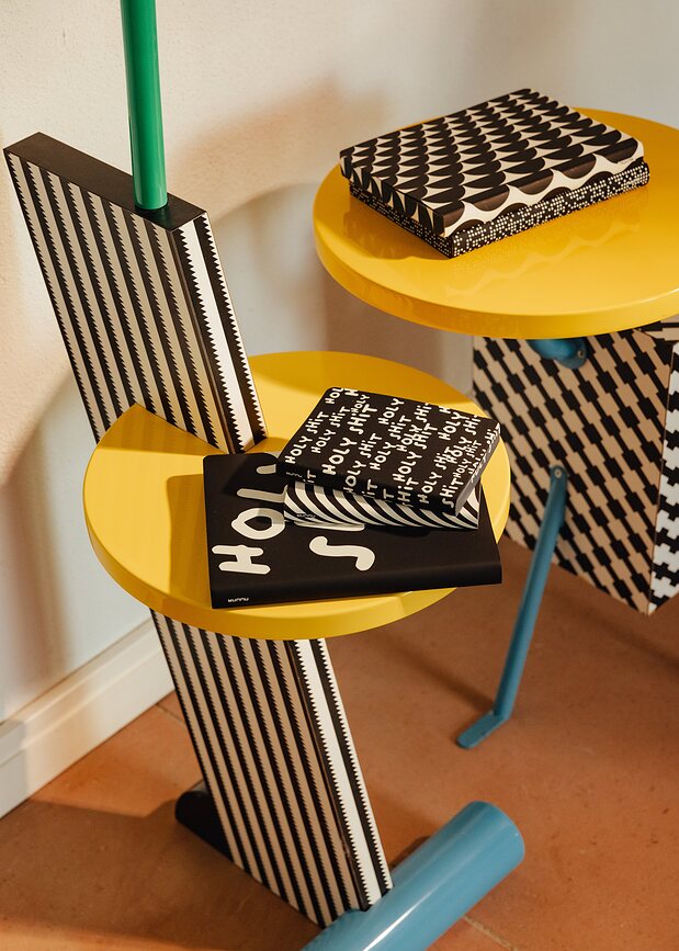 Graphic Write Against The Machines Notes s pikami, 256 strani, 120 g/m²