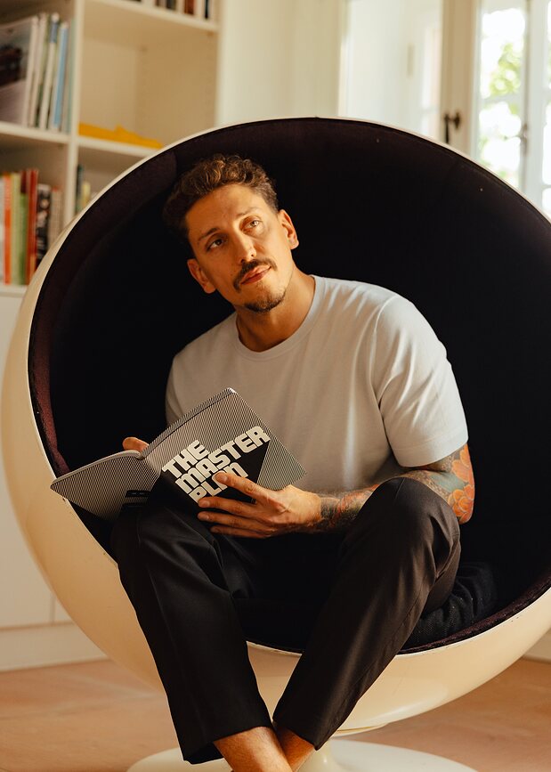 Graphic Write Against The Machines Σημειωματάριο με τελείες, L, 256 σελίδες, 120 g/m²