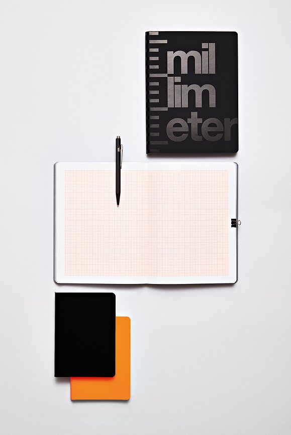 Graphic Millimeter Notes, 256 strani, karo milimetrski, 120 g/m²