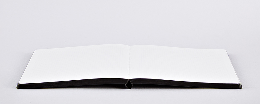 Nightflight Light Berlin Notes s pikami, 176 strani, 120 g/m²