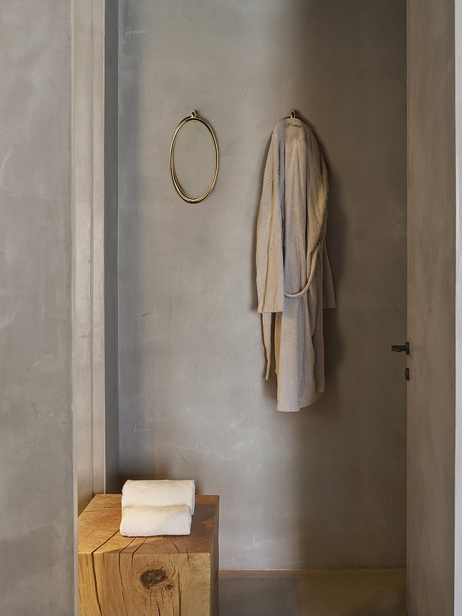 Perchero modular Senzatempo, fijación de pared dorada