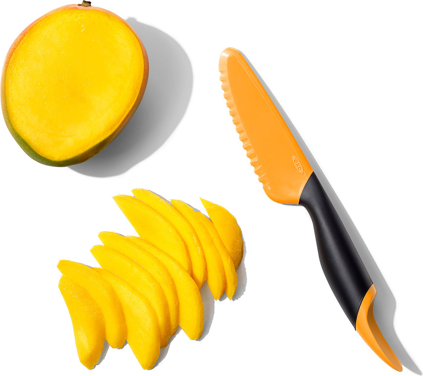 Cortador de Mango GoodGrips, negro y naranja, 2 en 1