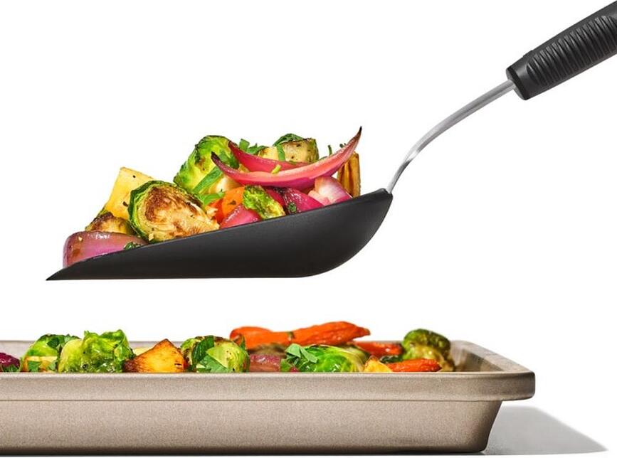 Espátula de nailon Good Grips, negra