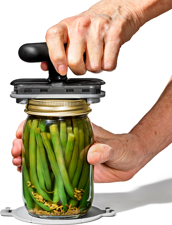 Good Grips Odpirač za kozarce in steklenice, črno-srebrn