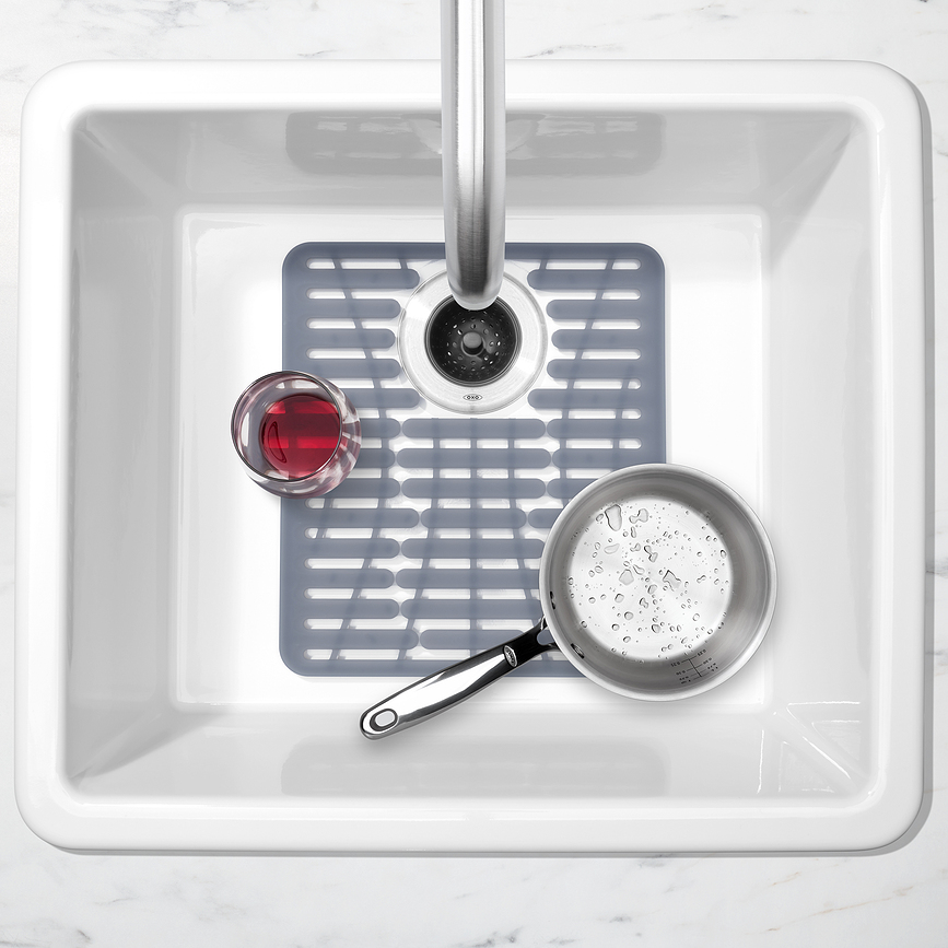 Good Grips Podloga za pomivalno korito, 28 x 32 cm, siva, silikonska