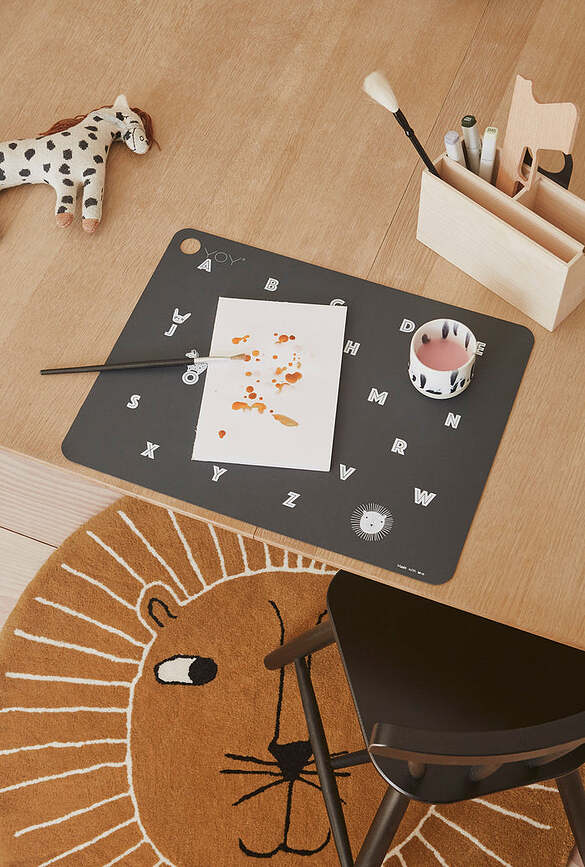 Alfombra Infantil OYOY, diseño león, 95 cm