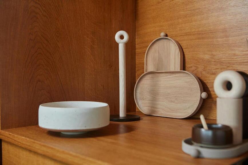 Molinillo de Sal o Pimienta Hoop, de madera de fresno oscuro, 16,5 cm