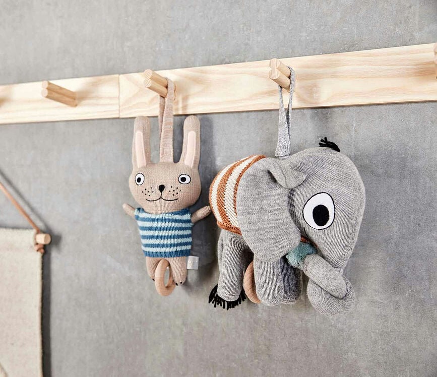 Móvil Musical con diseño de elefante OYOY Erik Elephant, para cuna