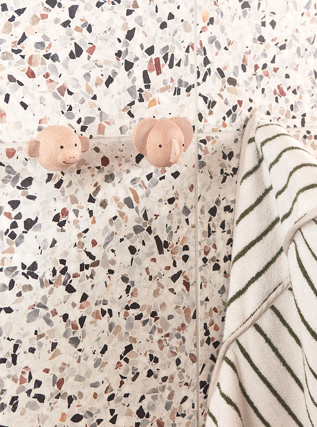 OYOY Crochet mural, panda