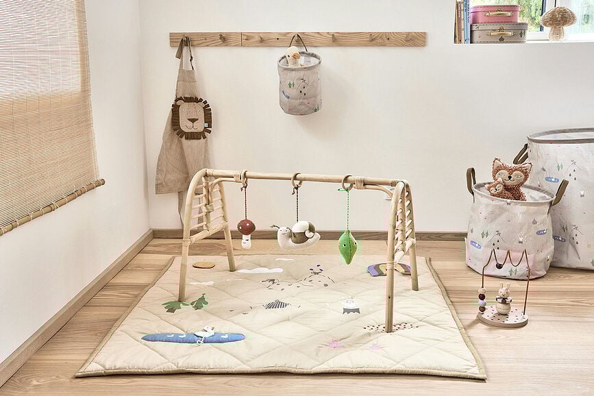 OYOY Podbradnik motiv lav