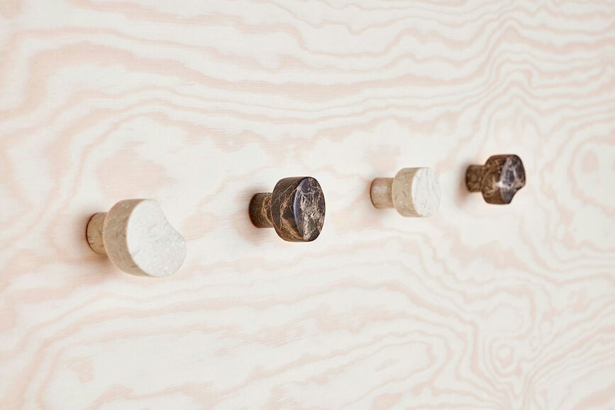 Savi No. 1 Kavelj stenski, rjav