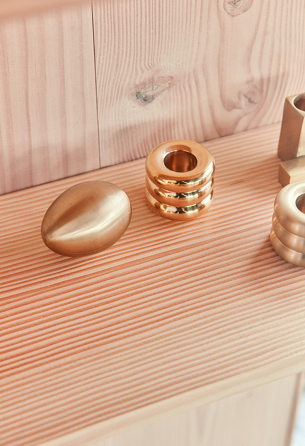 Savi Svečnik za klasično svečo, 4 cm, brušena medenina