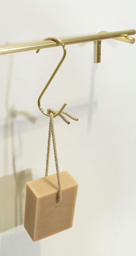 Toallero de barra de latón Pieni, 74 cm