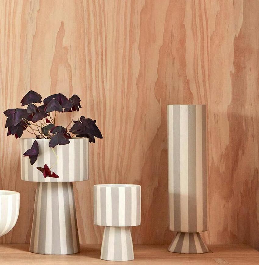 Toppu Tegla 24 cm crno-bijela