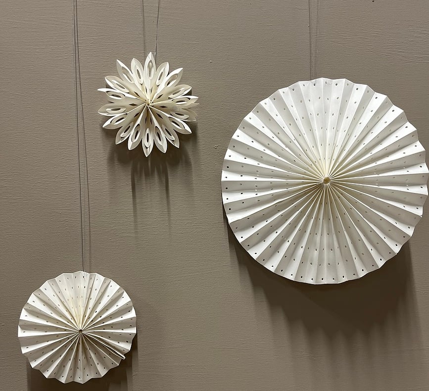 Zen No.1 Dekoracija viseća 30 cm slomljena bijela