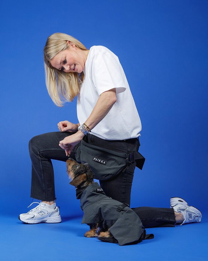 Paikka godbidstaske til hund, sort