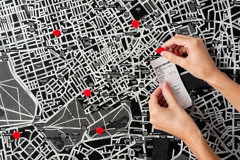 Chinchetas decorativas Pin World y Pin City, 45 unidades