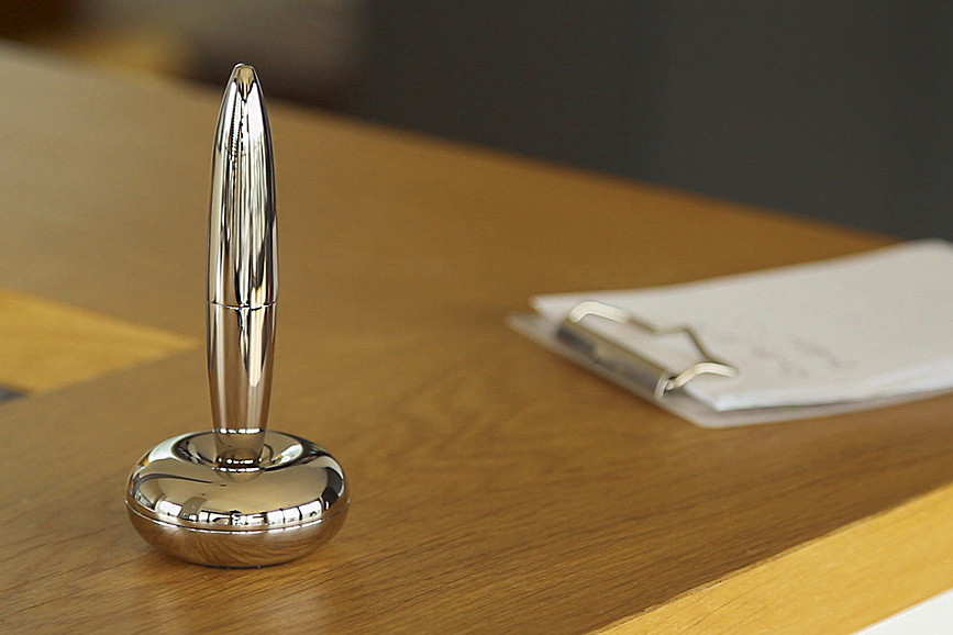 Bolígrafo con soporte magnético Lucy