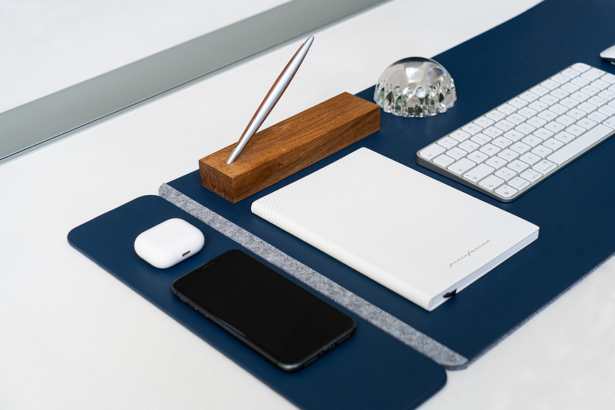 Base de escritorio con cargador inalámbrico Pininfarina, negra