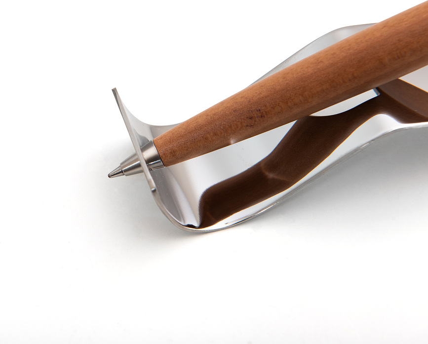 Bolígrafo de madera oscura Pininfarina Piuma