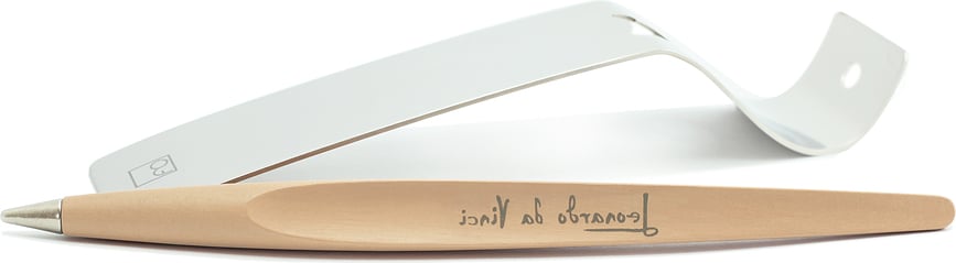 Pluma Pininfarina Piuma, de madera clara