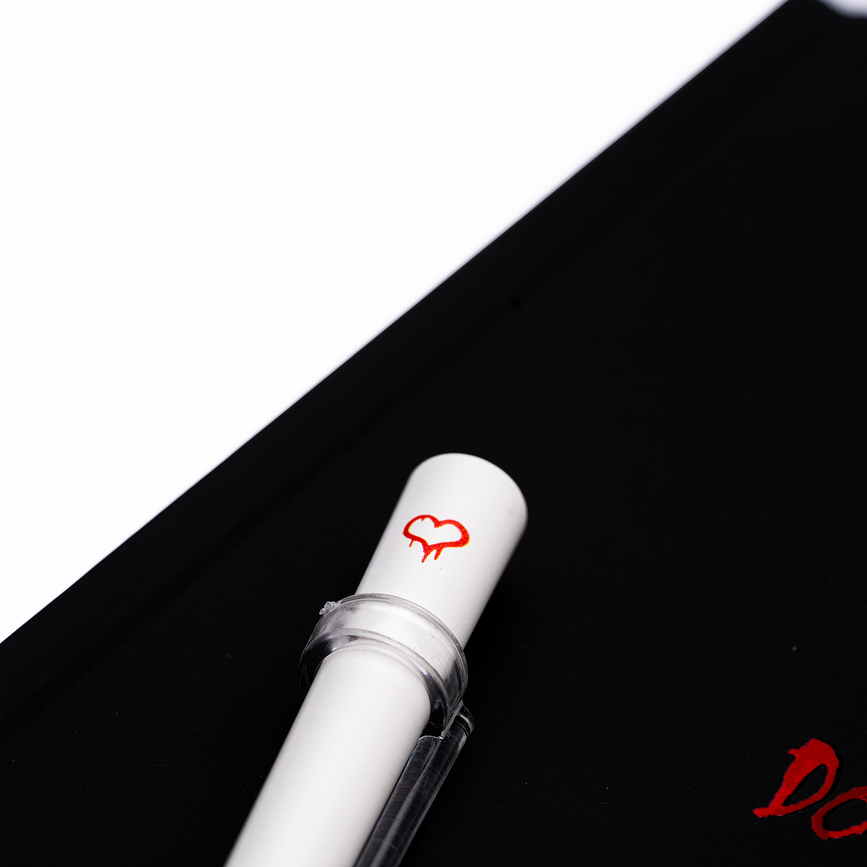 Pininfarina Banksy Carnet en papier de pierre étanche, A5, 128 pages, avec Stylo Éternel, Set 2 pièces