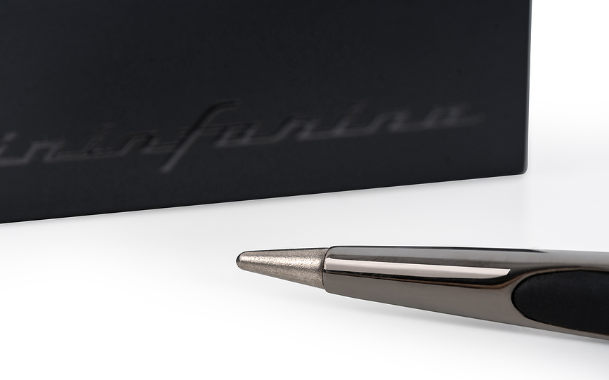 Pininfarina Cambiano Večno pisalo, črno, aluminij