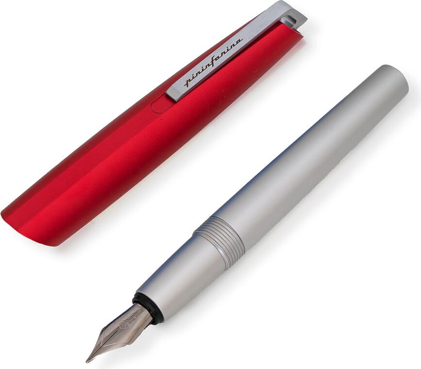 Pininfarina Pf Go Nalivno pero, rdeče