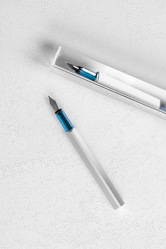 Pininfarina Pf One B Stylo Plume, bleu