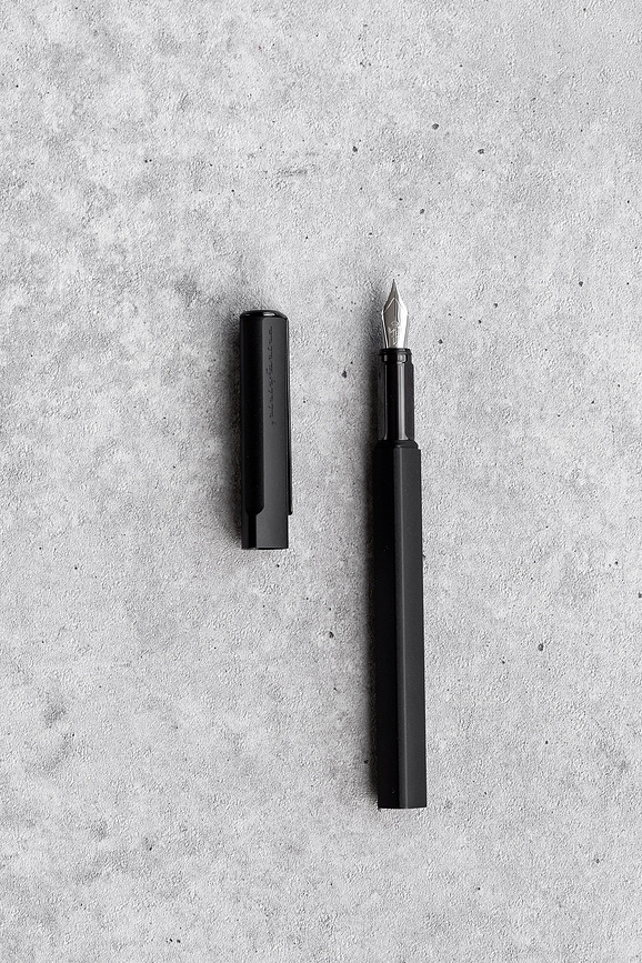 Pininfarina Pf One B Stylo Plume, noir