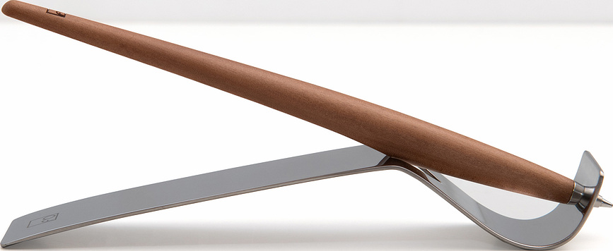 Pininfarina Piuma Stylo, bois foncé