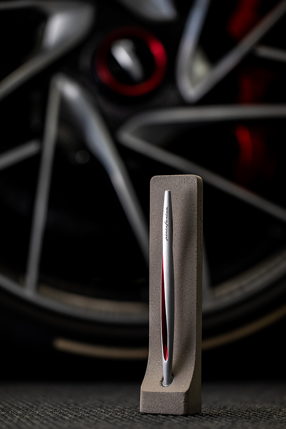 Pluma Estilográfica Aero, roja