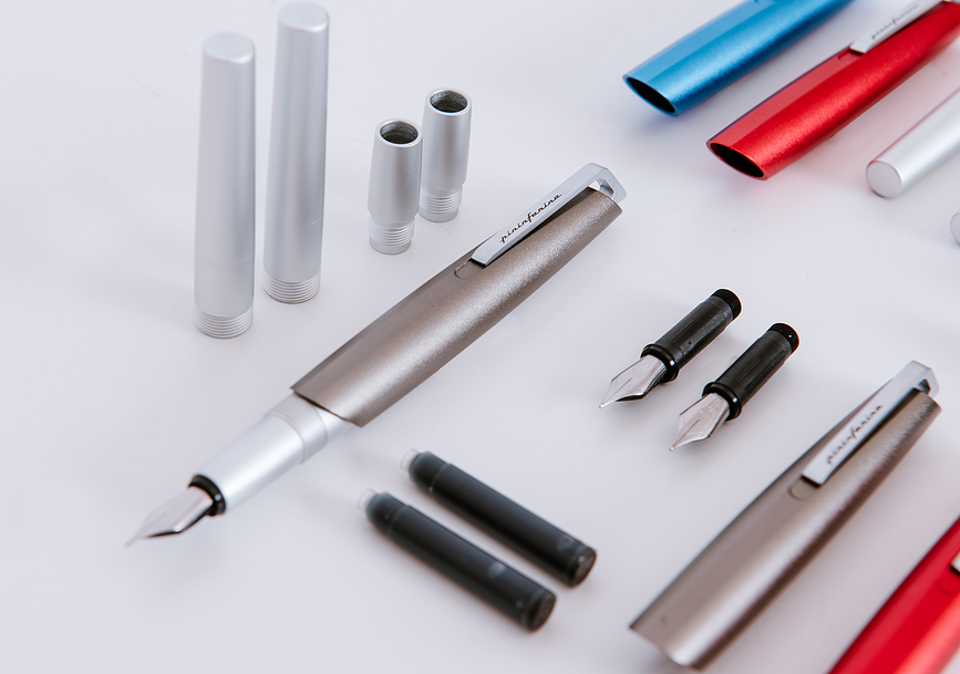 Pluma Estilográfica Pininfarina Pf Go B, de titanio