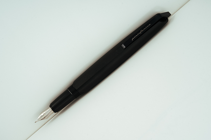 Pluma Estilográfica Pininfarina Pf Go, punta F, negra