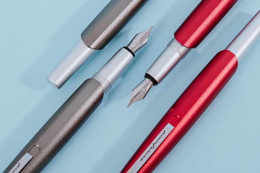 Pluma estilográfica Pininfarina Pf Go B, roja