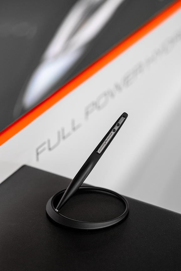 Space Stylo Plume, noir