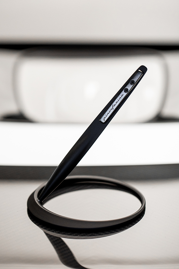 Space Večno pisalo, črno