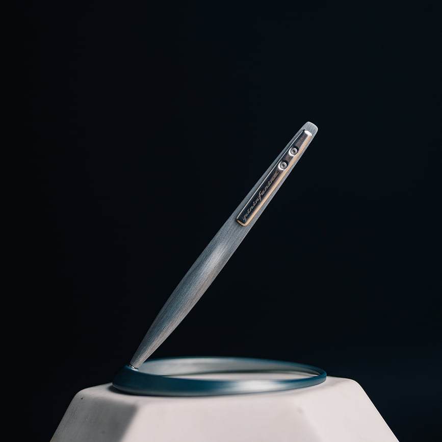 Space Nalivpero crno